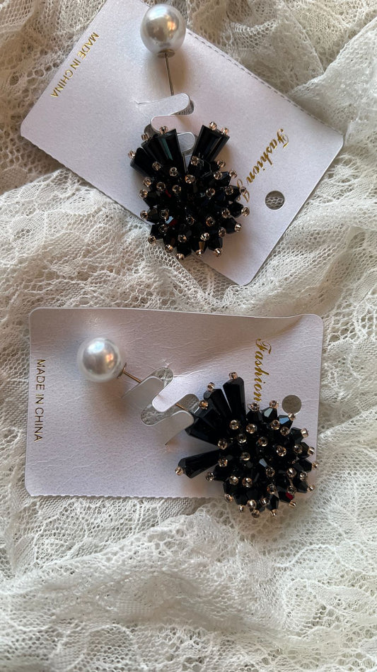 دبوس الورد اللؤلؤي (P)