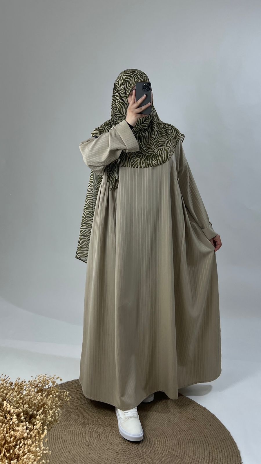 Abaya Nadia