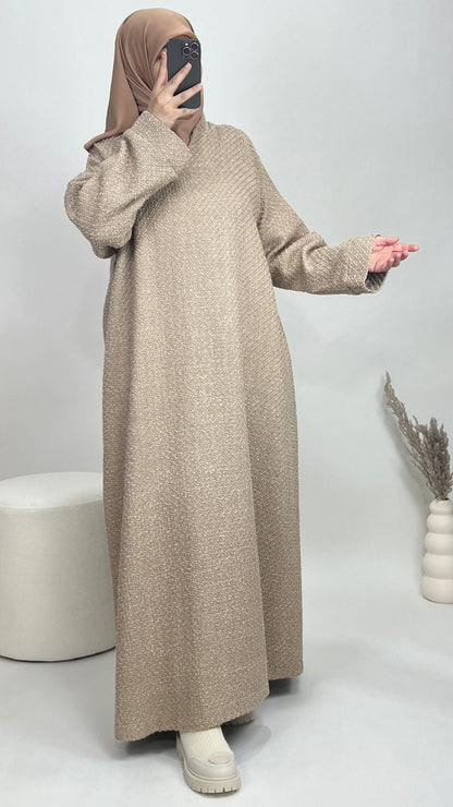 عباءة شانيل