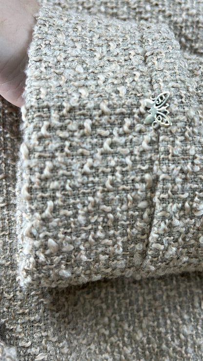 عباءة شانيل