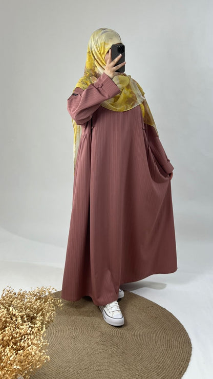 عباءة ناديا